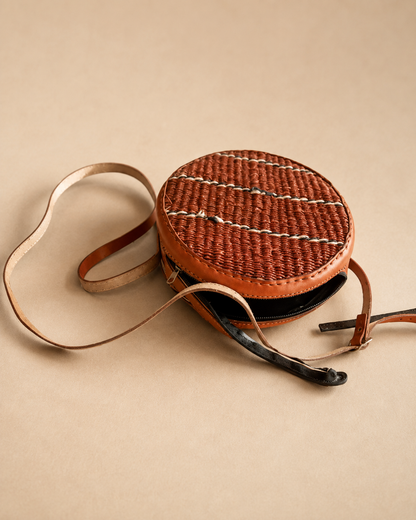 Handgemaakte Ronde Mini Crossbody Tas – Cognac/Bruin