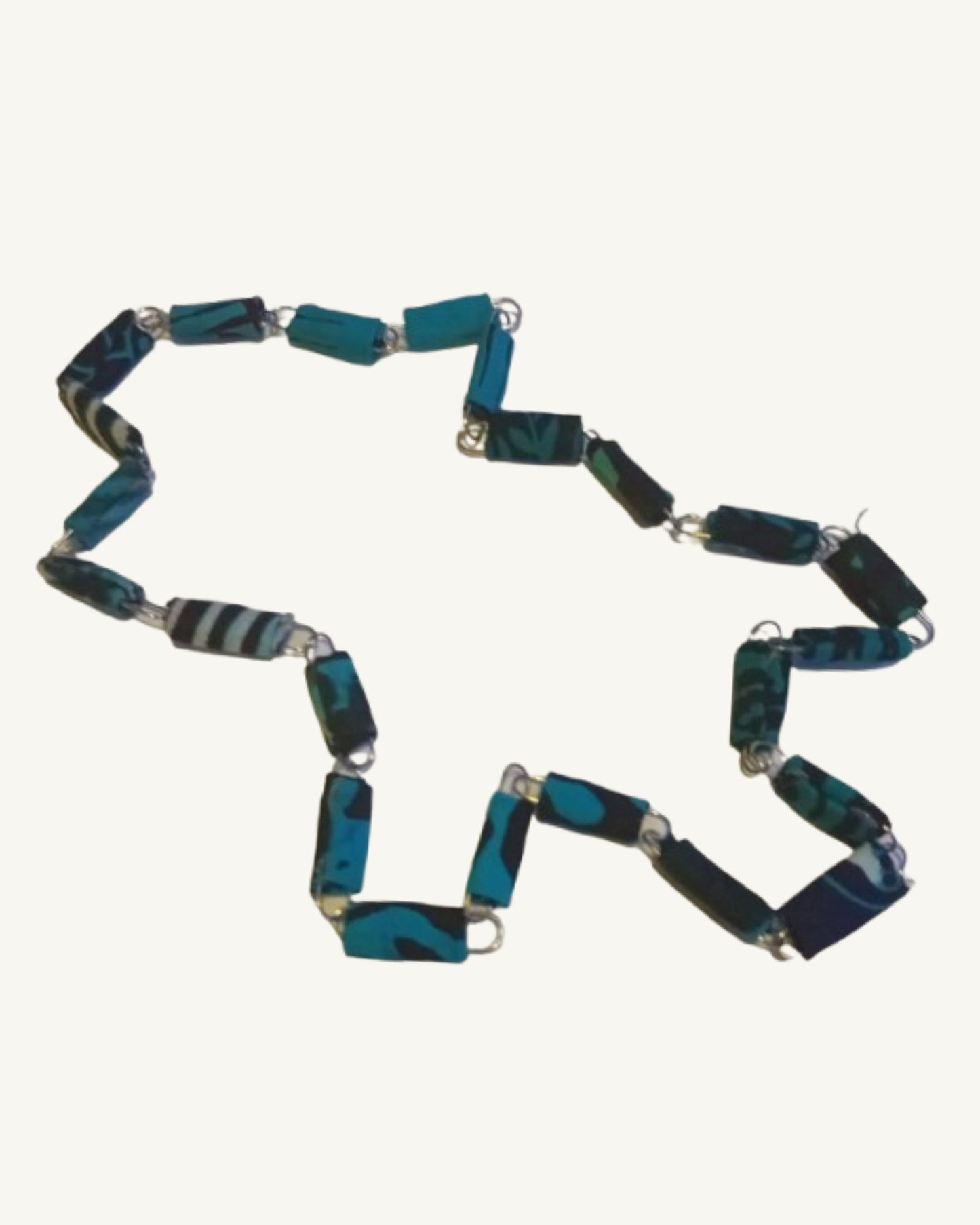 Handgemaakte Ugandese Papierkralen Ketting – Blauw/Zwart