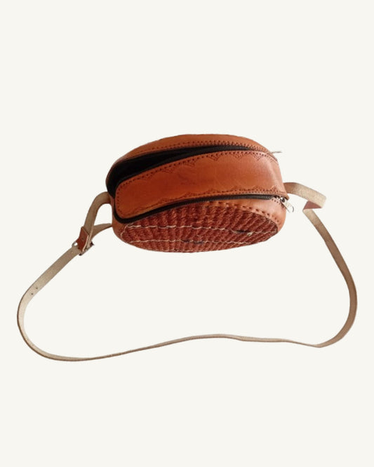 Handgemaakte Ronde Mini Crossbody Tas – Cognac/Bruin